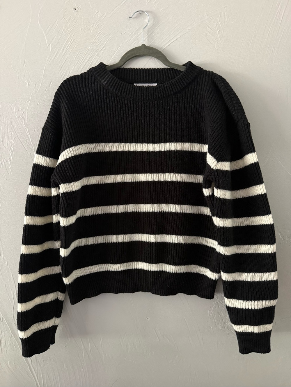 Jon & Anna Black White Striped Cropped Rib Knit Sweater Size Medium